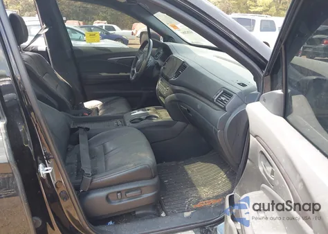 2022 Honda Passport Awd Trailsport z USA, uszkodzony, nr VIN 5FNYF8H68NB032163